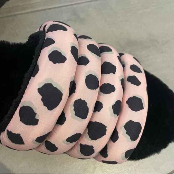 UGG Pink Scallop Maxi Slide Cheetah Print Platform Slides 9 NEW - Picture 7 of 8